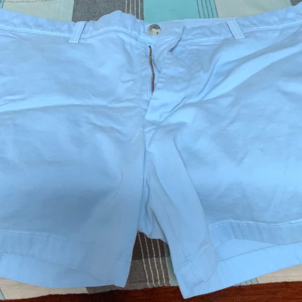 Round tree shorts size 40